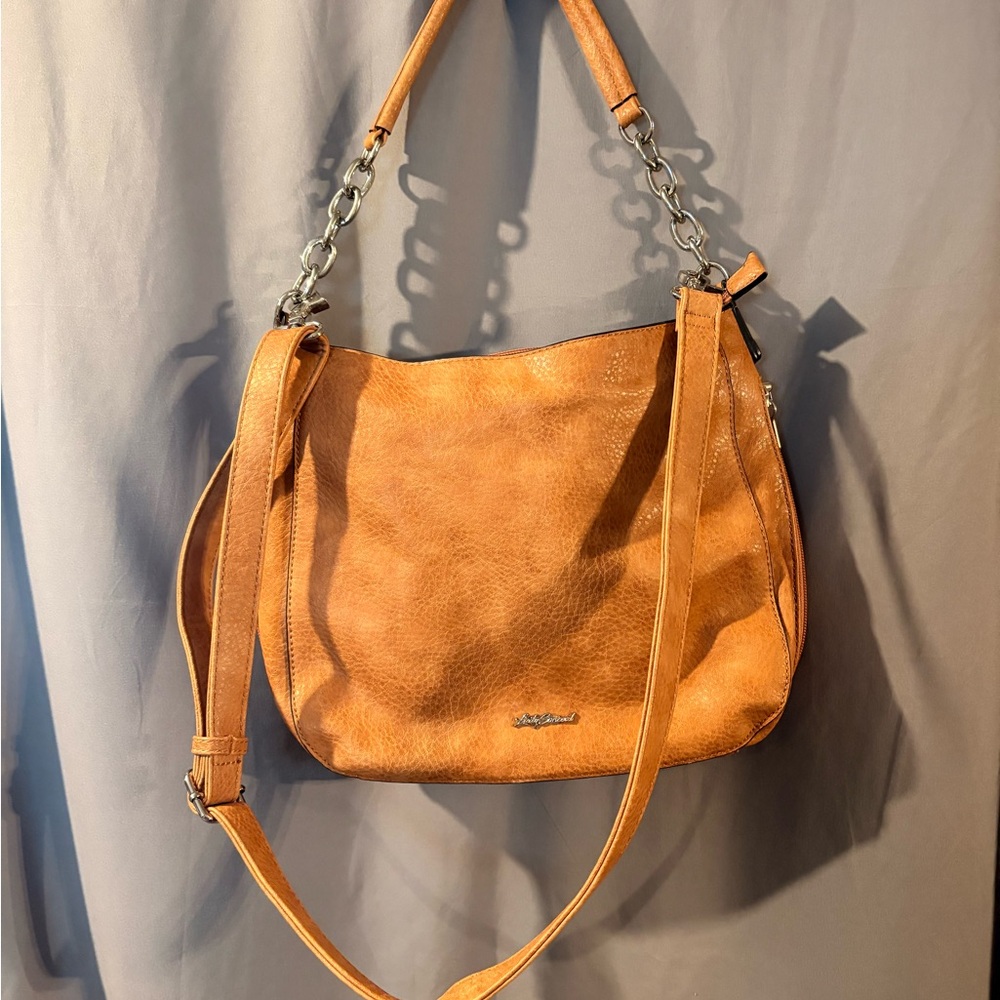 Soft Leather Tan Shoulder Bag with Chain Accent